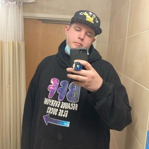 Meet your Posher, Mathew